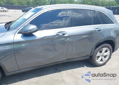 2018 Mercedes-Benz Glc 300 z USA, uszkodzony, nr VIN WDC0G4JB0JV037907